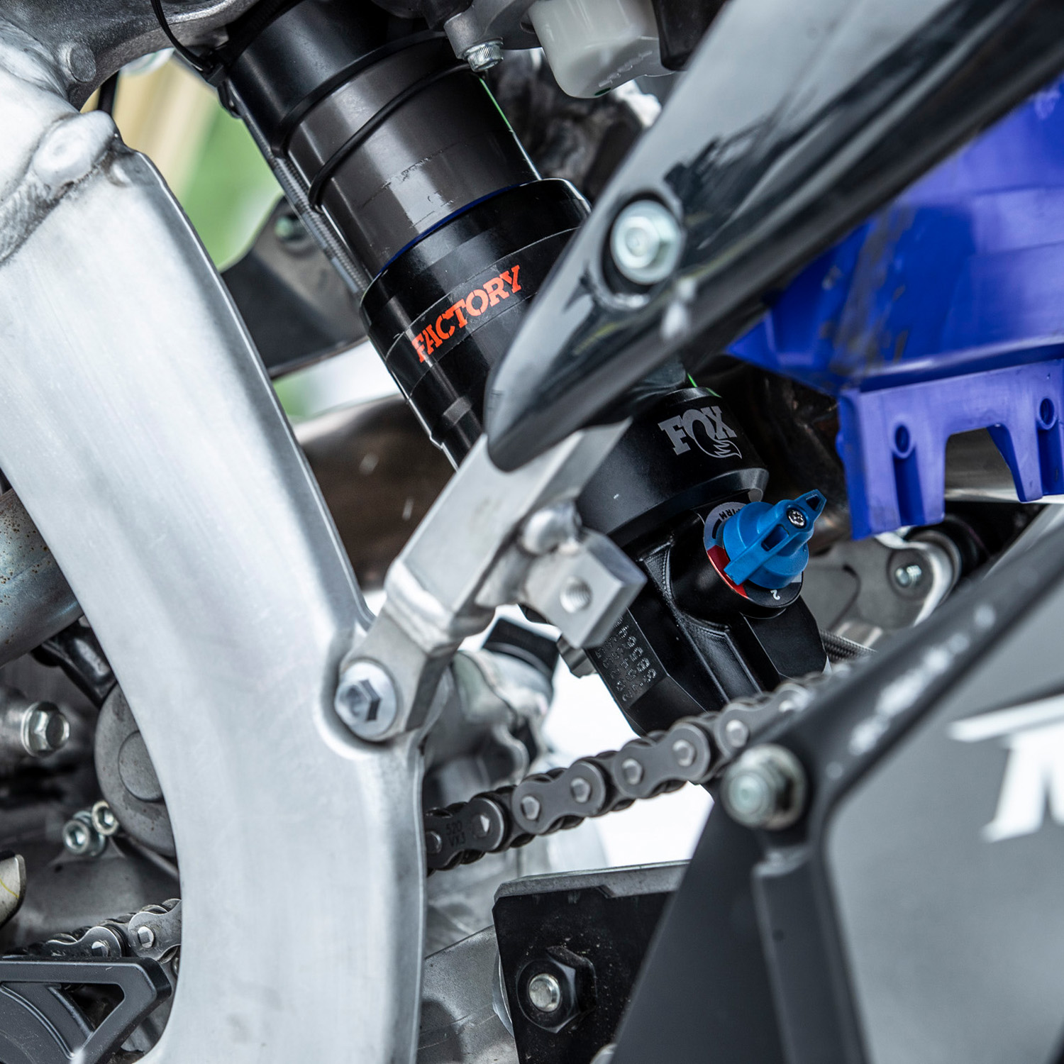 ティンバースレッド　TSS サスペンション TSS QSL ARO Shock | Timbersled Snow Bike Systems