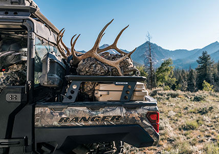 ranger crew 1000 with rhino rack rear bed rack mount installed