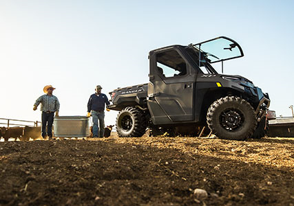 Parabrisas abatible de vidrio completo Pro Shield en el Ranger XP 1000 NorthStar Edition