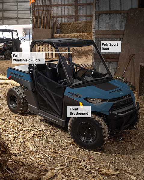 VUTT Polaris RANGER 150 EFI 2025 pour jeunes avec pare-brise intégral en polyéthylène, toit sportif en polyéthylène et pare-broussailles avant accessoires.