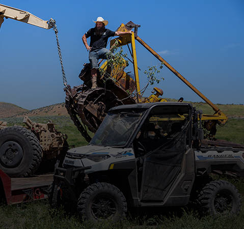 Play Electric SxS Recovery with the Diesel Brothers video.
