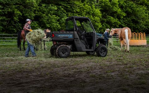 Comparaison entre le RANGER SP 570 2026 et d’autres modèles Polaris Off-Road.