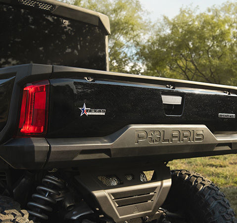 Texas badging on the tail gate of the 2026 Polaris RANGER CREW XD 1500 NorthStar Texas Edition extreme duty UTV.