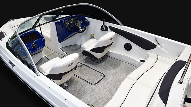 Pic of 18QX Outboard boat interior