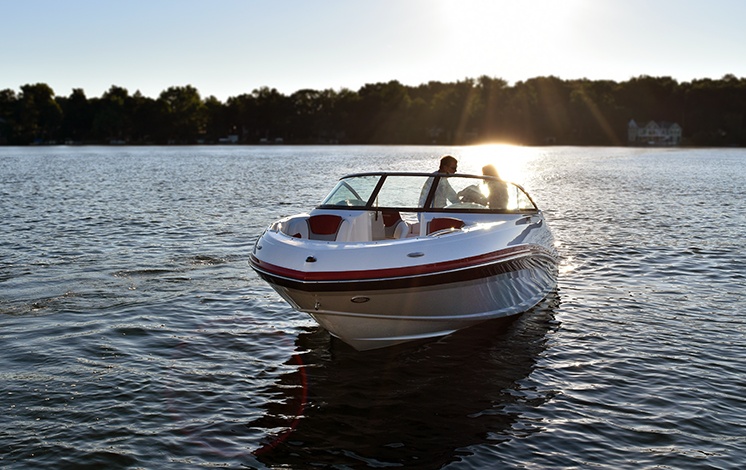 Rinker 19QX Sterndrive Photo Gallery | Rinker Boats