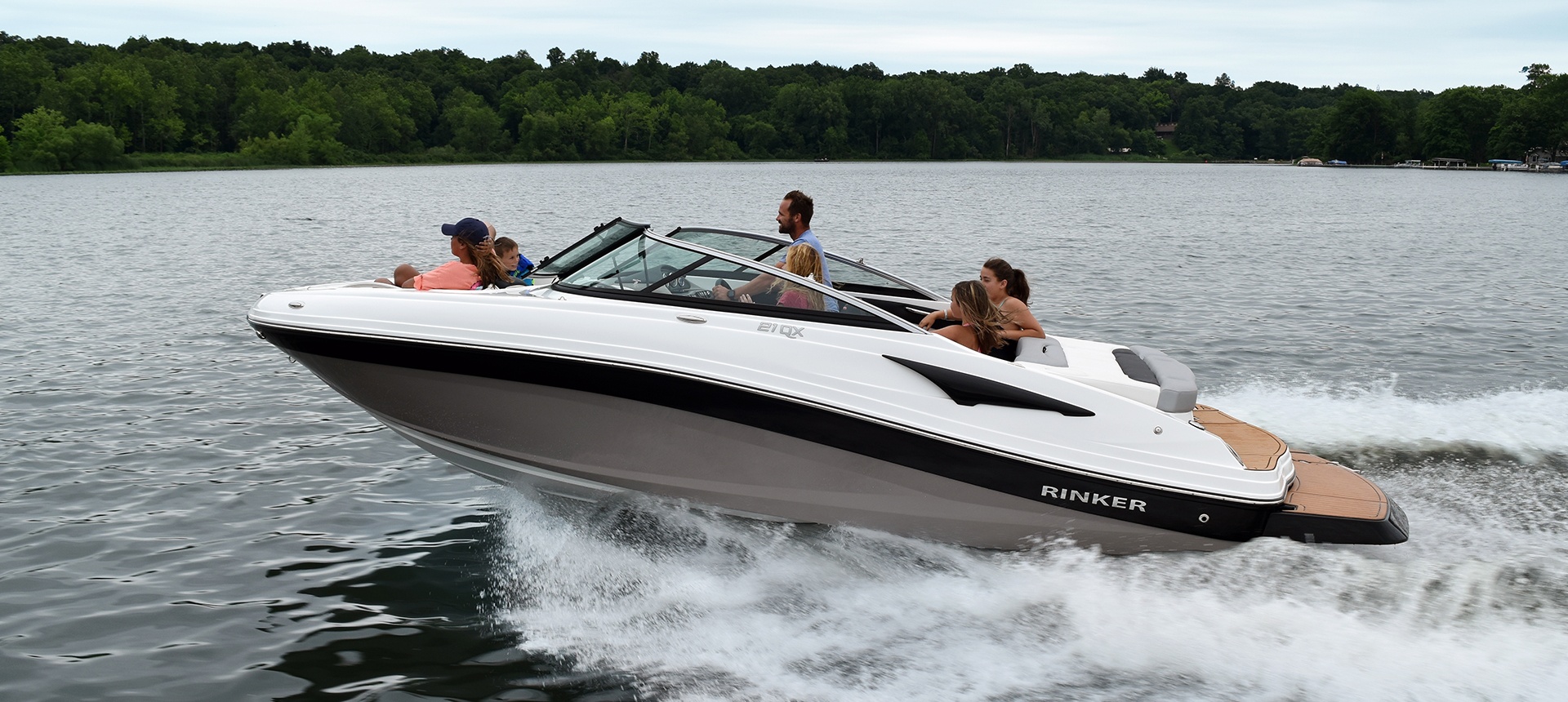 Rinker 21QX Sterndrive | Rinker Boats