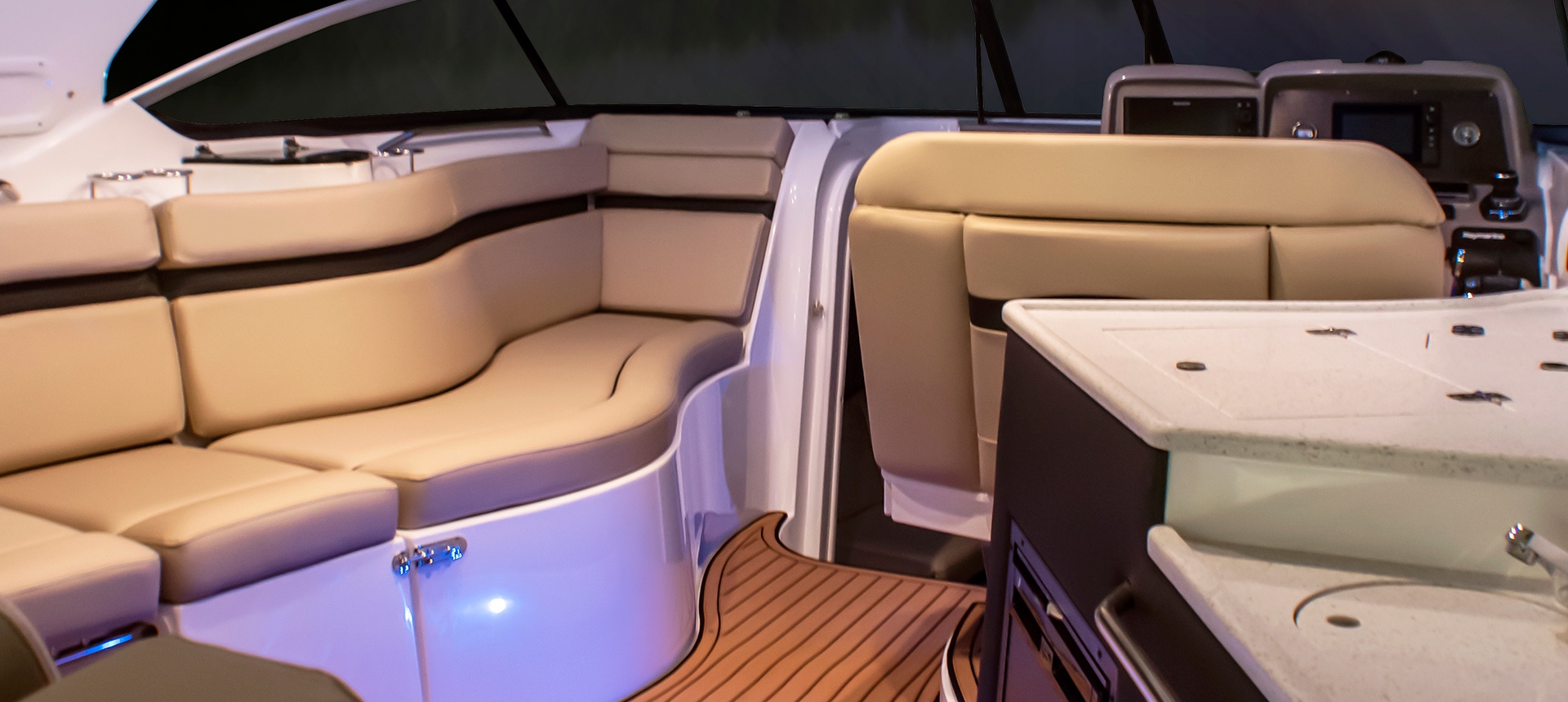 Rinker 320 Express Cruiser Photo Gallery Rinker Boats