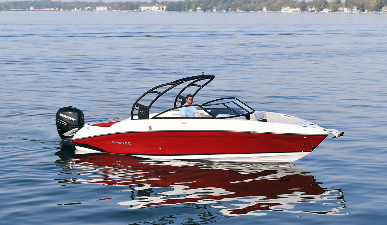 Pic of Q7 Outboard boat