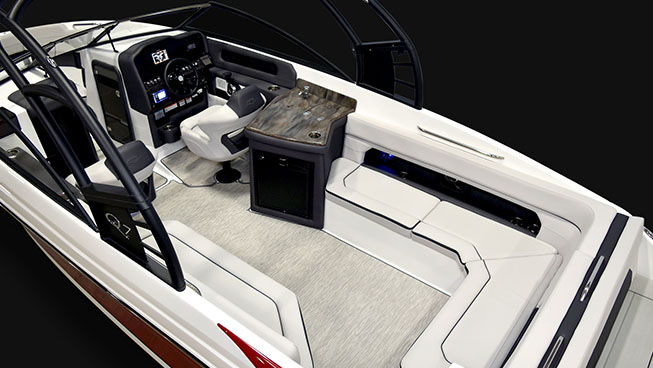Pic of Q7 Outboard interior