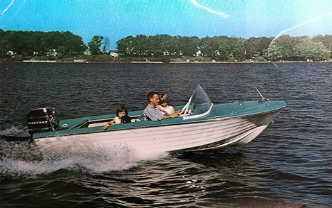 About Rinker Boats