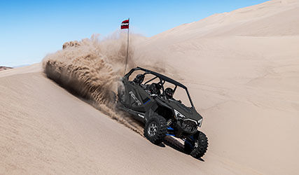 RZR Pro XP 4 en dunas