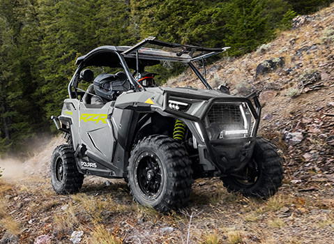 RZR TRAIL en el bosque