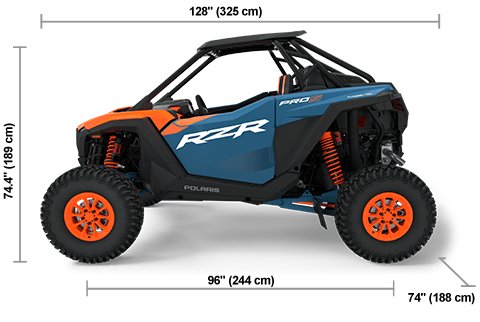Vue latérale du Polaris RZR Pro S Ultimate 2025 Orange Burst/Zenith Blue avec les dimensions de hauteur, de largeur et de longueur.