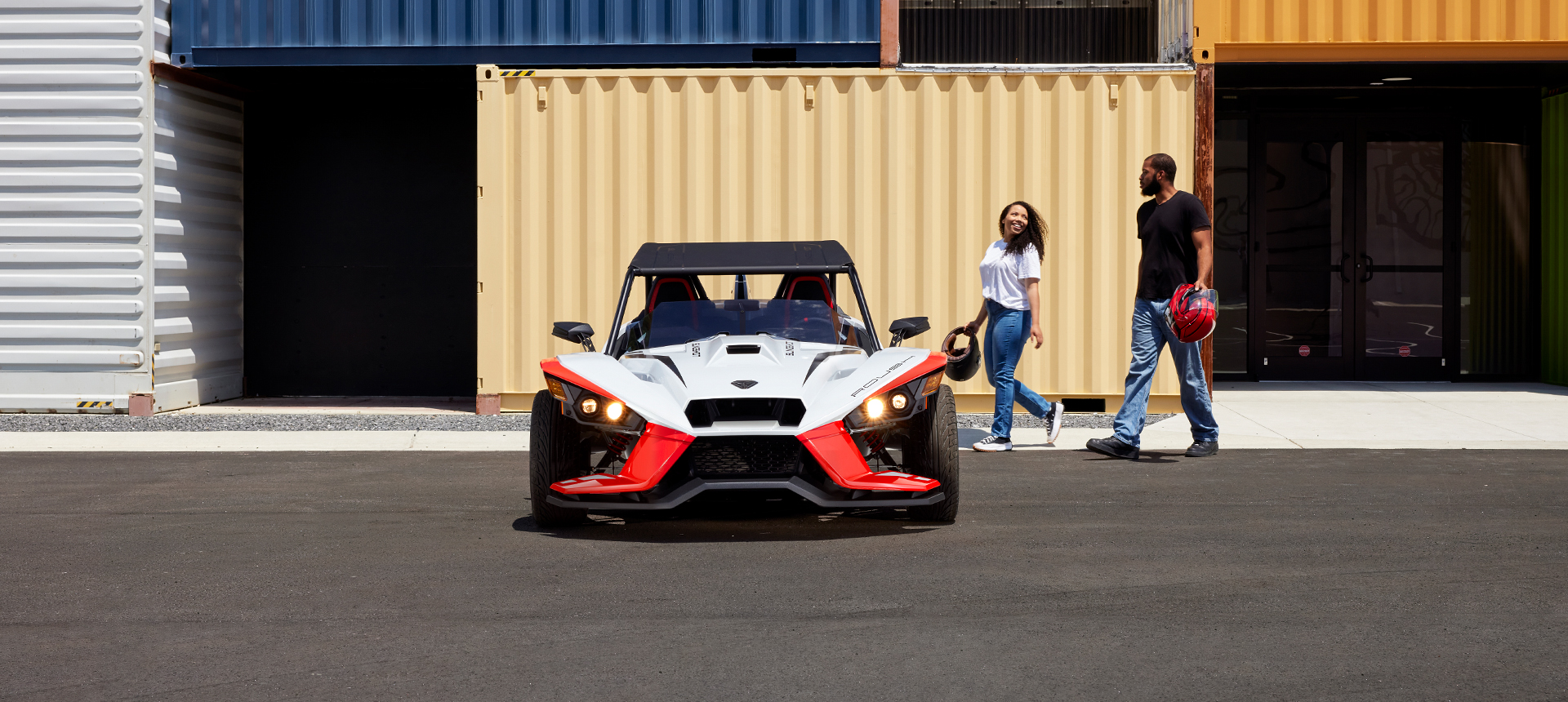 2024 Polaris Slingshot ROUSH Edition EN CA   Slingshot Roush My23 6k3s Gallery Ca 4 Modal 