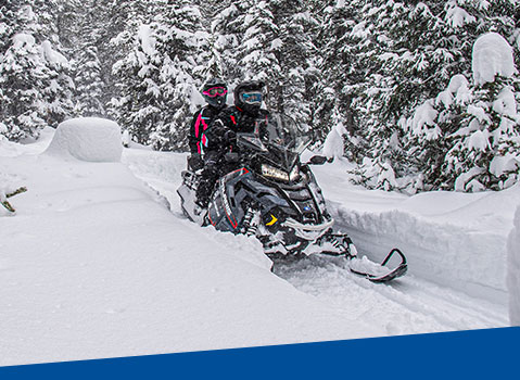 2022 Polaris Titan Adventure Snowmobiles 2022 Polaris Snowmobile Titan Adventure Review