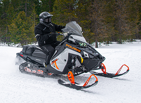 Enjoy the snow with INDY ADVENTURE