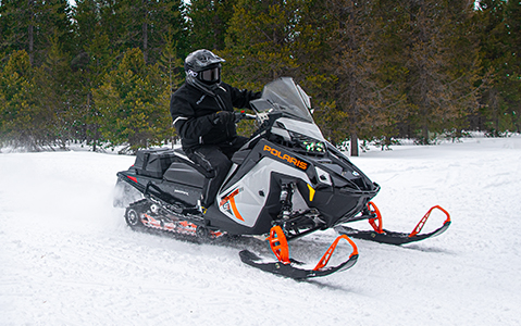 Enjoy the snow with INDY ADVENTURE