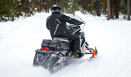 Enjoy the snow with INDY ADVENTURE