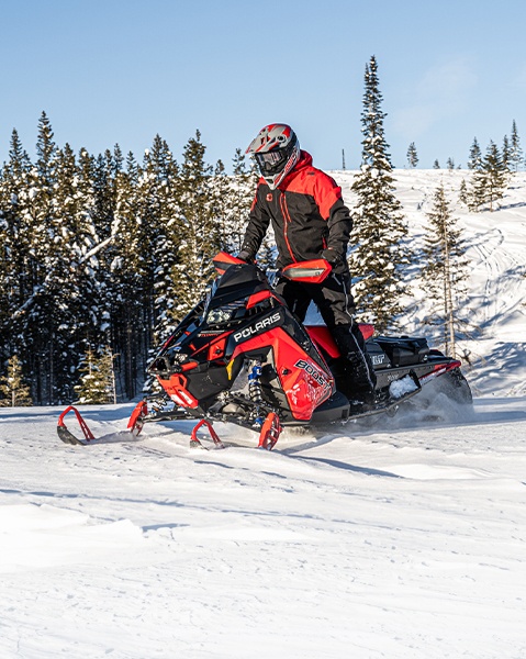 Crossover Snowmobiles & Sleds | Polaris Snowmobiles EN-CA