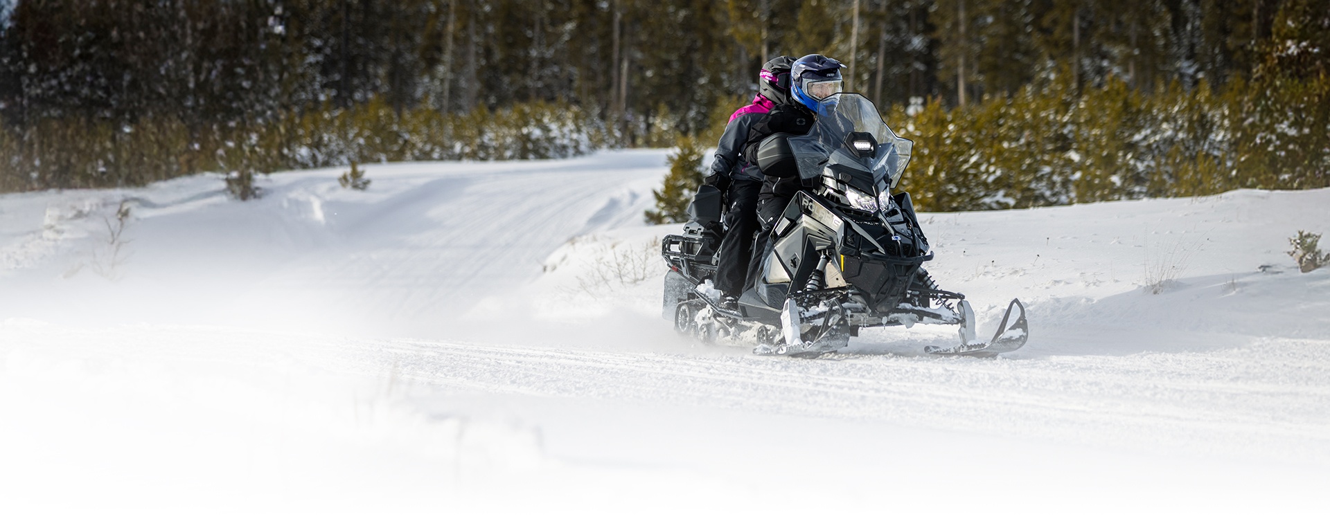 2027 Voyageur Adventure