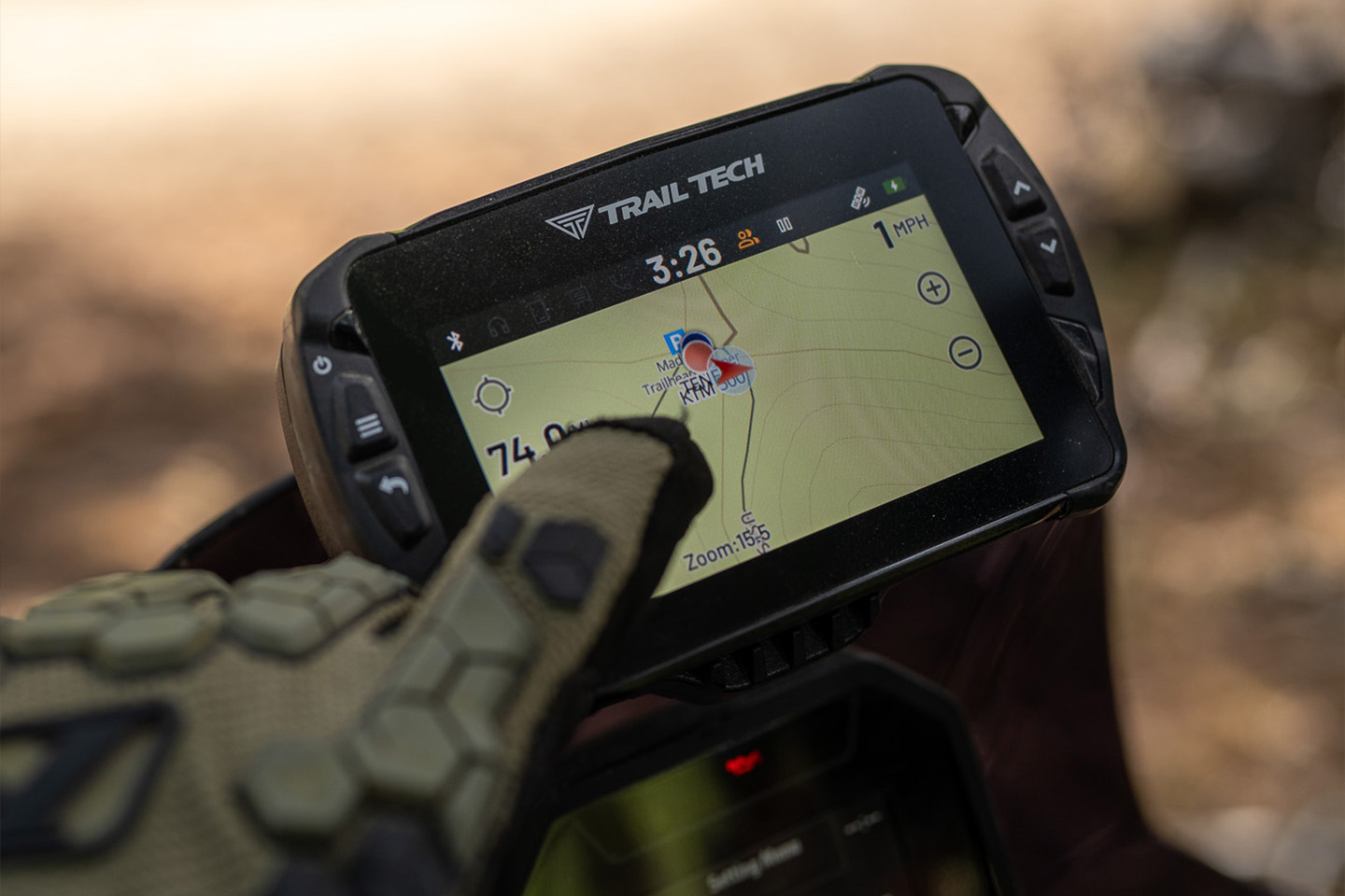 Voyager Pro4 specialized device for off-road